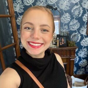 Meet your Posher, Ashley